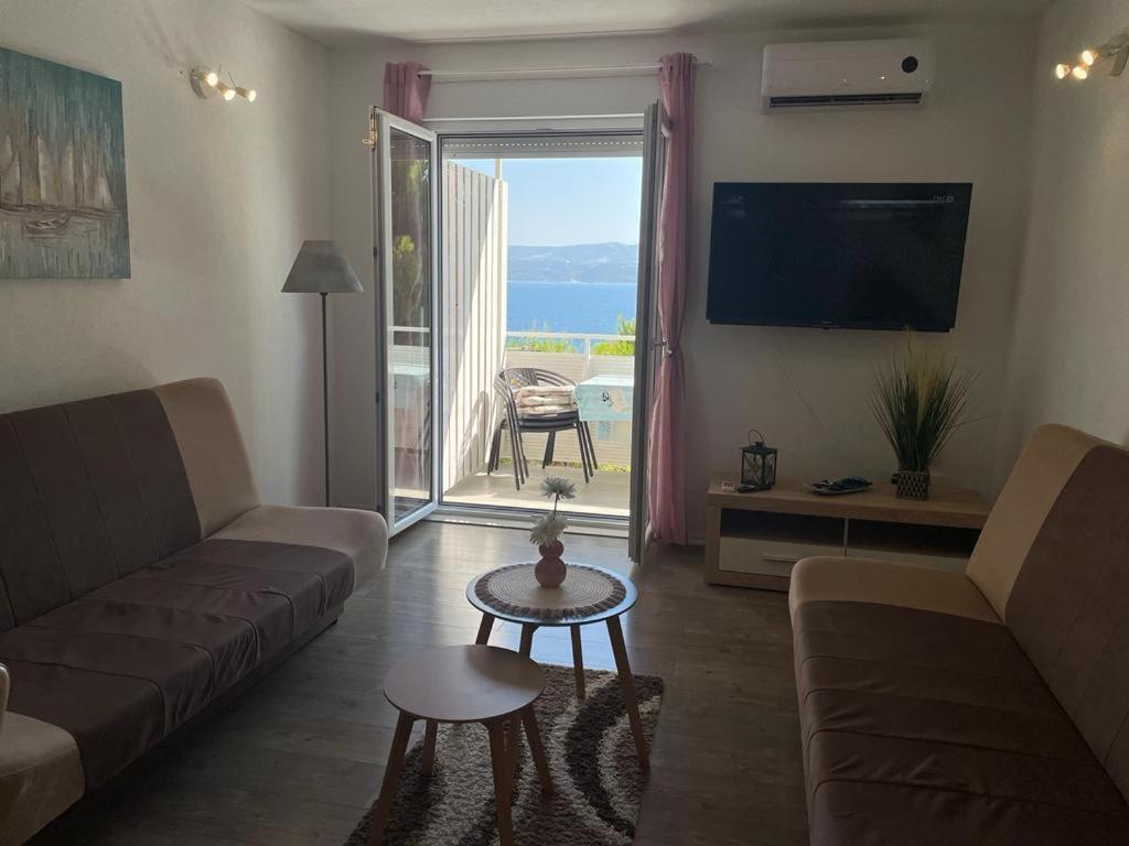 אומיס Nemira Beach Apartments מראה חיצוני תמונה