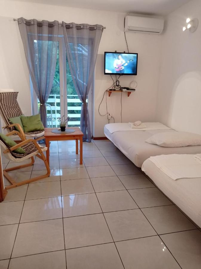 אומיס Nemira Beach Apartments מראה חיצוני תמונה