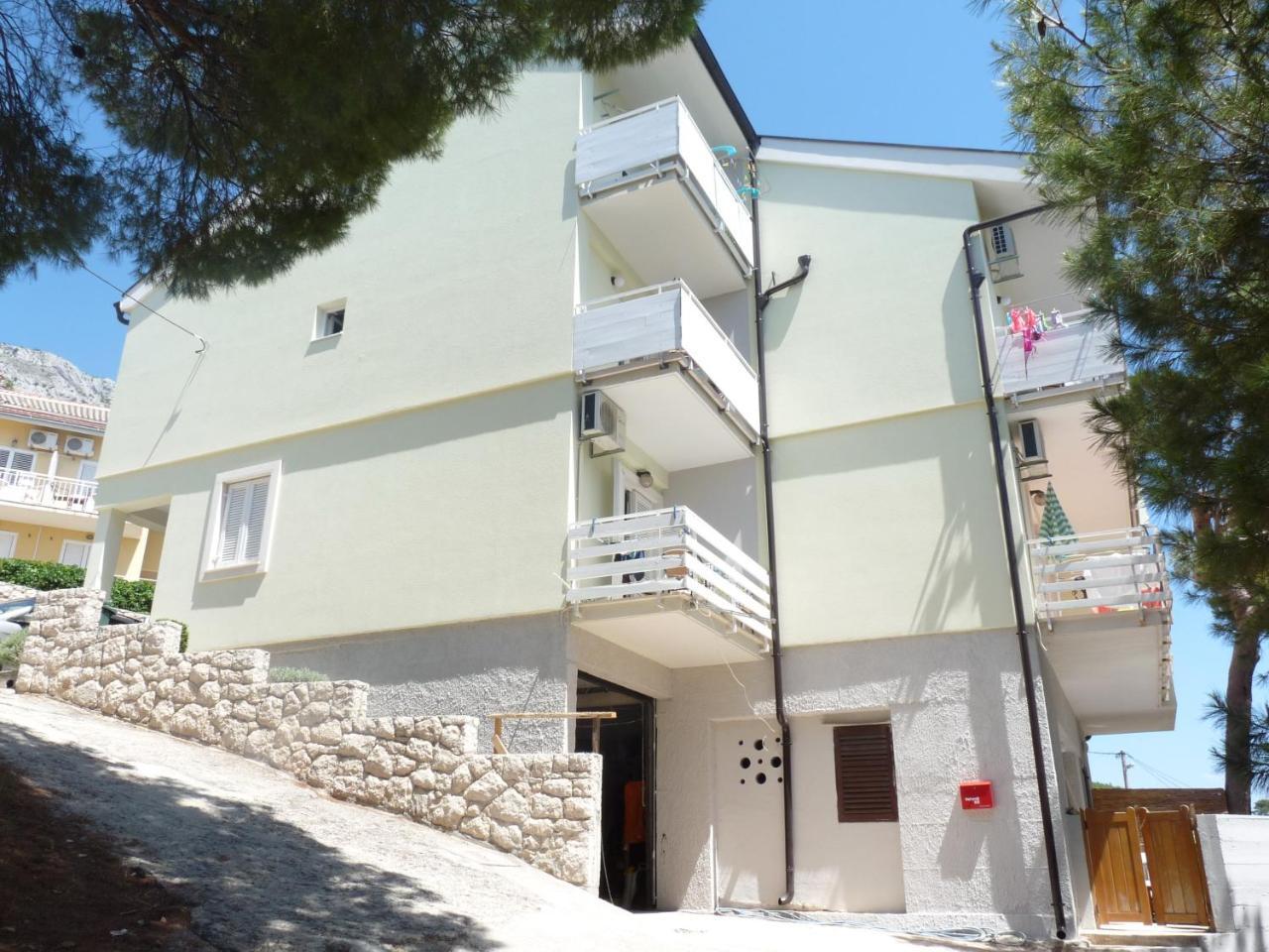 אומיס Nemira Beach Apartments מראה חיצוני תמונה